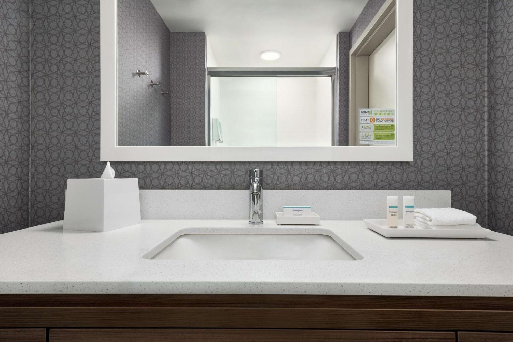 Home2 Suites By Hilton Madison Central Alliant Energy Center Экстерьер фото